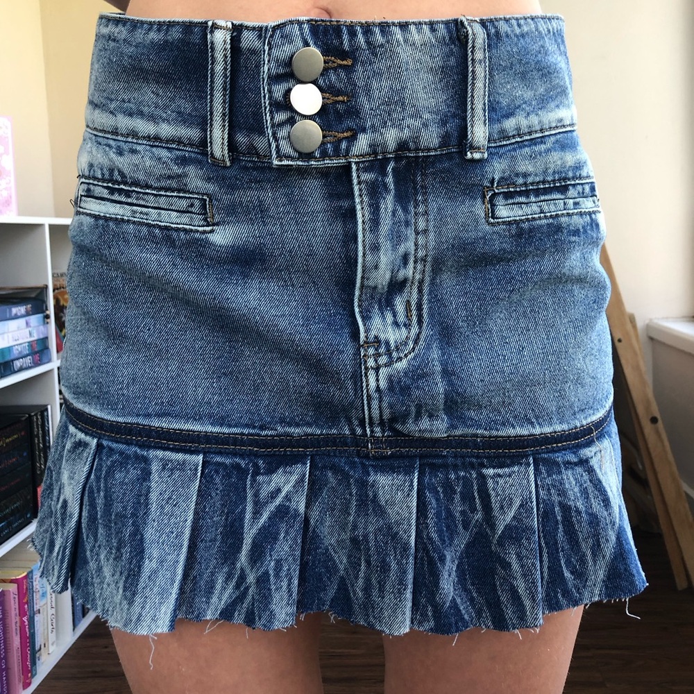 Jean mini skirt
